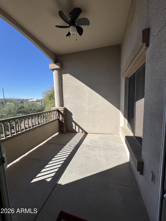 Foto del edificio - 5450 E Deer Valley Dr