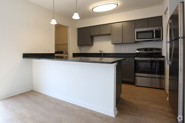 Cocina - Westridge Gardens Luxury Rental Apartments