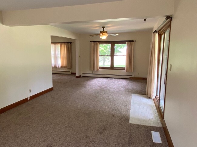 Building Photo - 6543 Preserve Rd