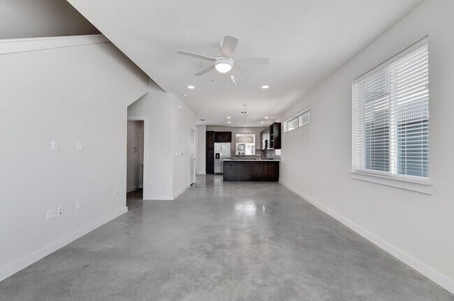 Foto del edificio - 801 N Bluff Dr