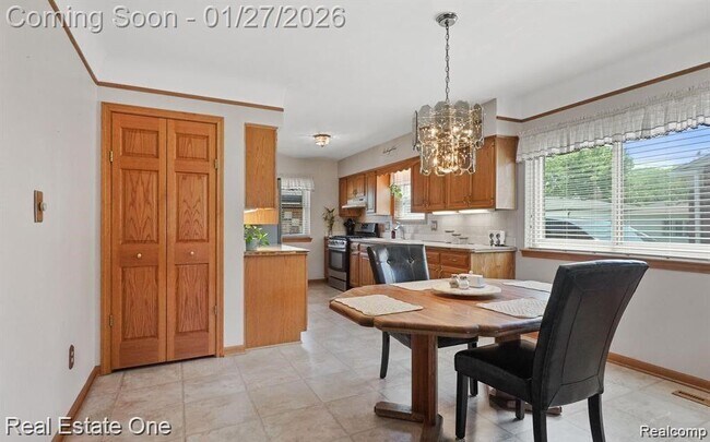 Foto del edificio - 6900 Crestwood St