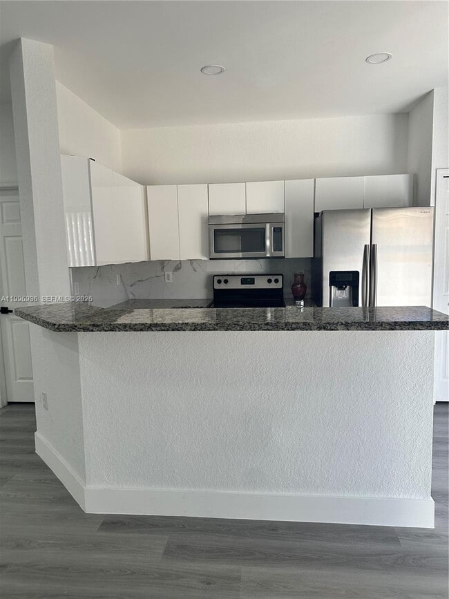 Foto del edificio - 8246 NW 108th Ave