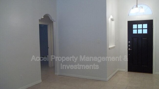 Foto del edificio - 3234 Valle Cir