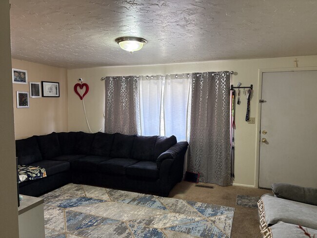 Building Photo - 1748 S 500 E