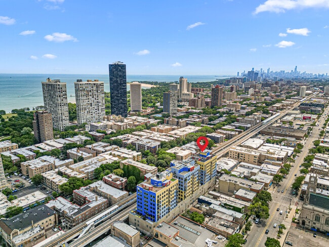 Building Photo - 1122 W Catalpa Ave