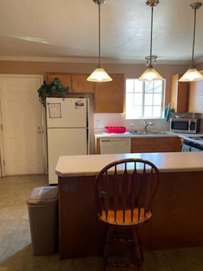 Foto del edificio - 2 Bed - 1.5 bath - Townhouse Living