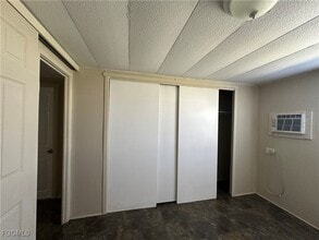 Building Photo - 333 Lantern Ln