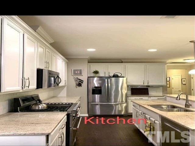 Foto del edificio - 2423 Baslow Dr