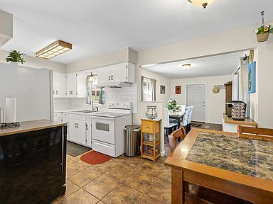 Foto del edificio - 3 bedroom, 2 bathroom 2,256 sqft home in a quiet Spearfish neighborhood!