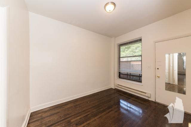 Building Photo - 1 bedroom in Chicago IL 60613