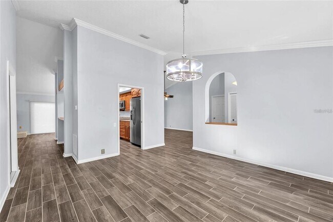 Building Photo - 1702 Horseshoe Dr