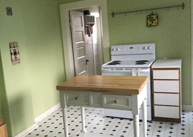 Foto del edificio - 1007 SE Clatsop St