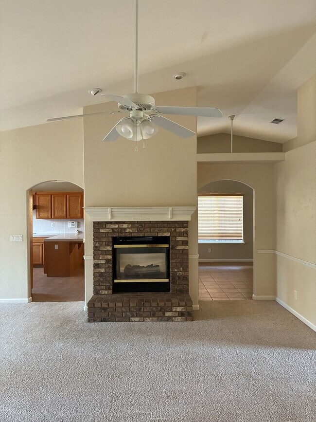 Foto del edificio - 3 Bedroom 2 Bath Home