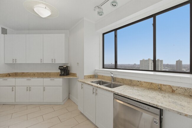 Foto del edificio - 4940 S East End Ave