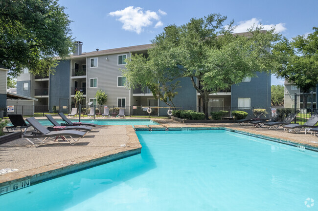 Piscina - Terraza West Apartments