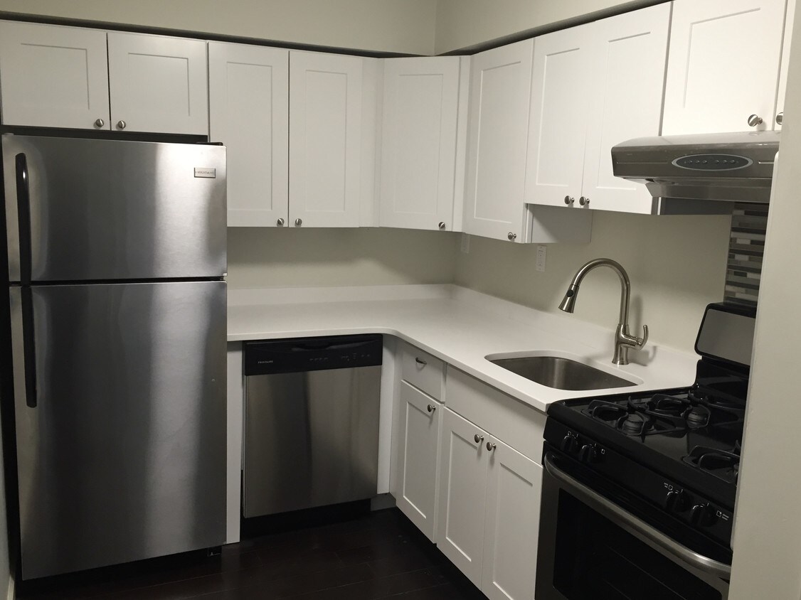 Foto principal - 310 6th Ave