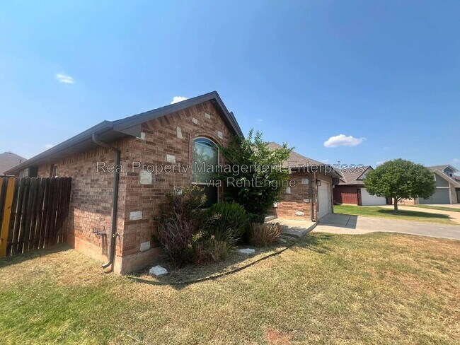 Foto del edificio - 6240 NW 158th St