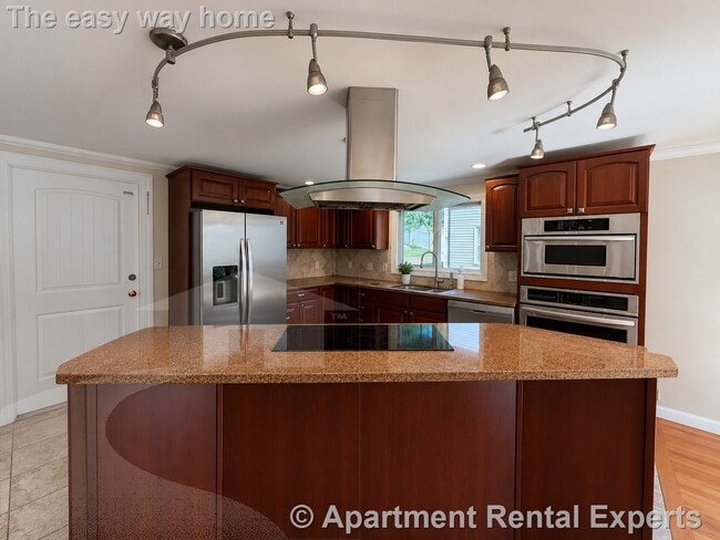 Photo - 167-169 Summer St Unit #1 Apartment