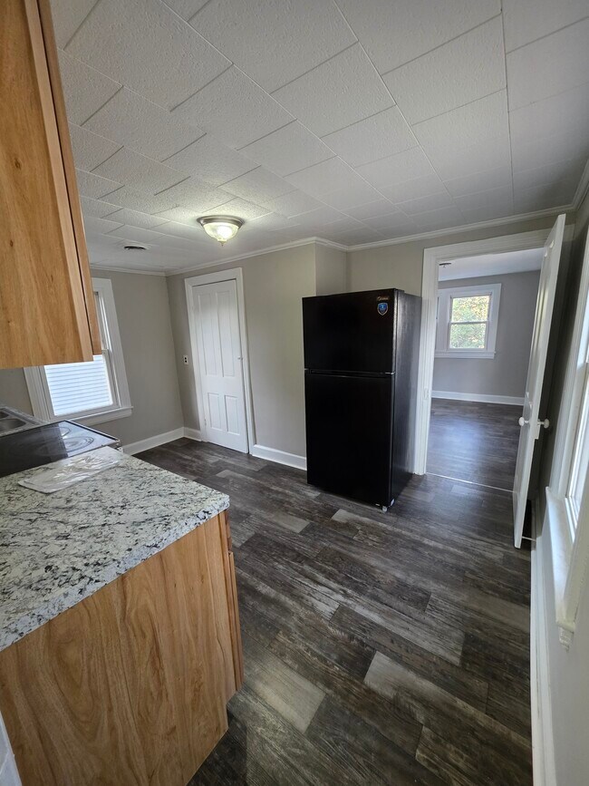 Refrigerador de cocina - 307 N Governors Ave