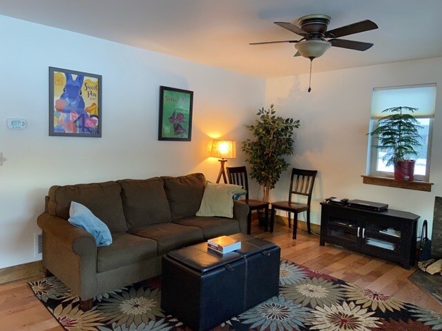 Foto del edificio - 13698 Cottonwood Canyon Rd