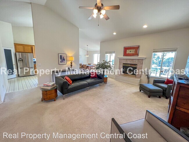Building Photo - 4 br, 2 bath House - 5640 Silverado Place