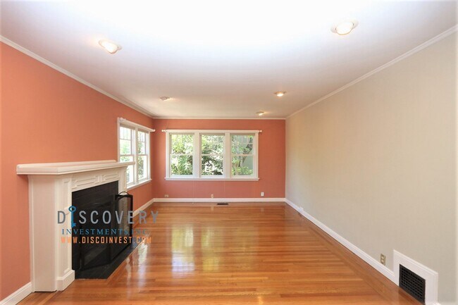 Foto del edificio - Piedmont Home with Bedroom Suite and Enclosed Yard