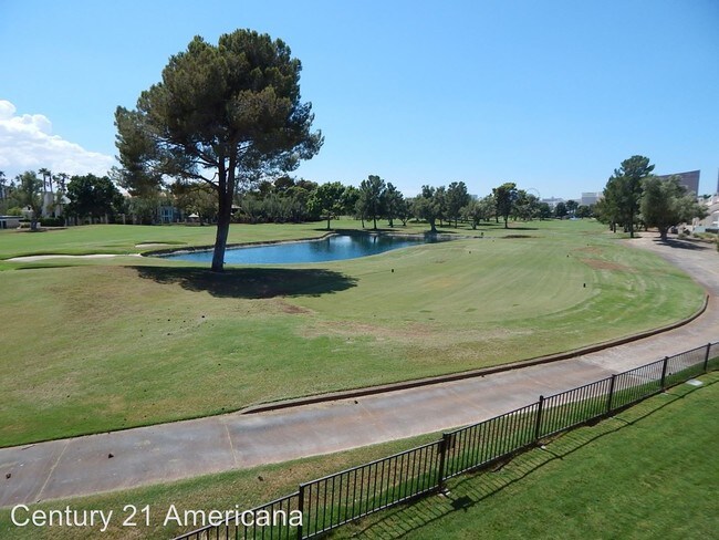 Building Photo - 3 br, 2 bath House - 915 Vegas Valley Dr #3
