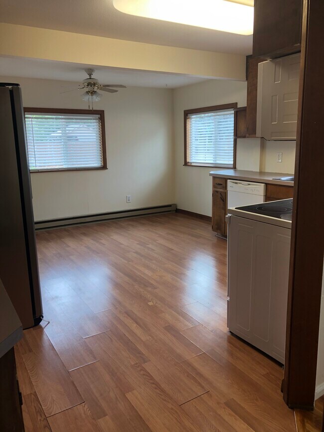 Foto del edificio - 221 W Mary St