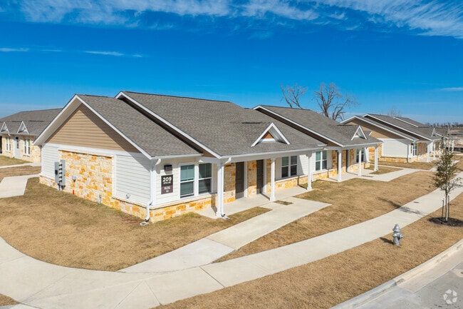Alternate View - Legacy Square Apartments