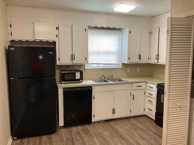 Building Photo - 2704 Monza Trail