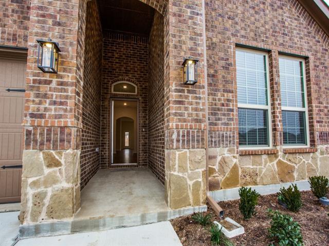 Building Photo - 123 Lakeview Cir