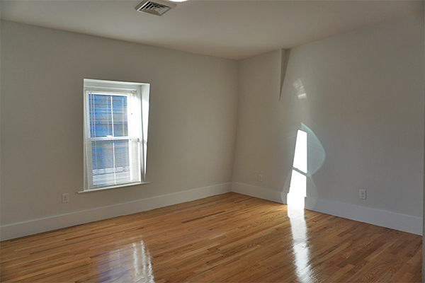 Primary Photo - 2 Osgood St