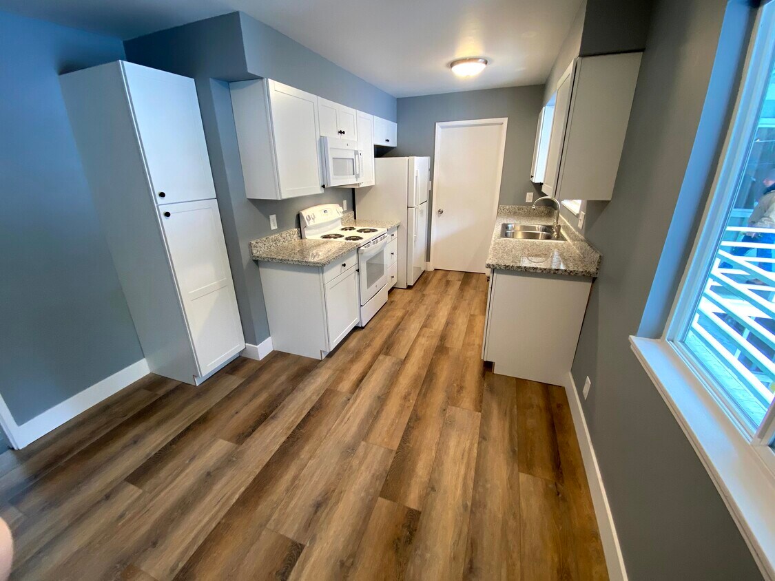 Cocina 3 hab - 3678 Larch Avenue