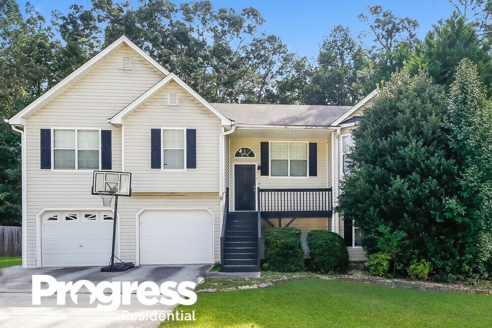 118 Paradise Cir, Douglasville, GA 30134 House for Rent in