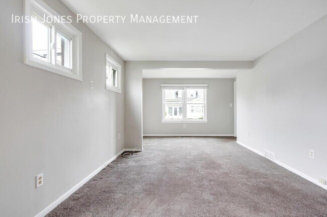 Building Photo - 99 Bellwood Ave