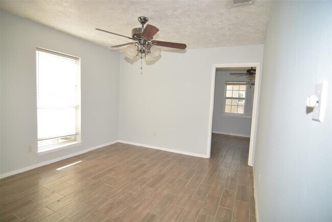 Building Photo - 21610 Park Wick Ln