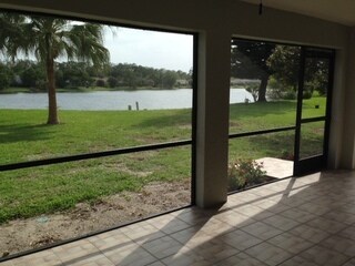 Foto del edificio - 1308 Monarch Cir