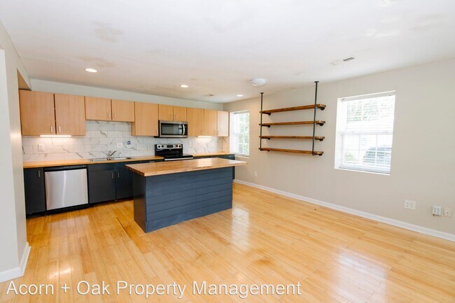 Foto del edificio - 3 br, 2.5 bath House - 3125 Tryon Road
