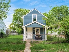 Building Photo - 2767 Hiawatha St