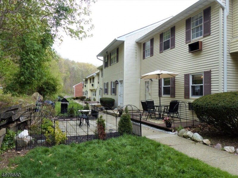 3223E8 Richard Mine Rd Unit E8, Wharton, NJ 07885 Condo for Rent in