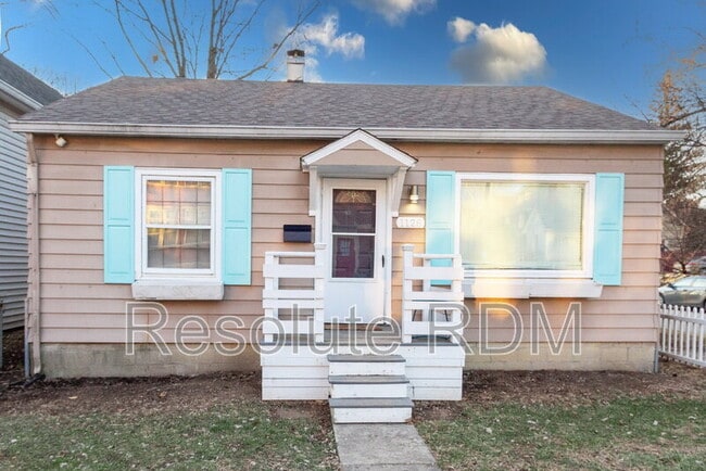 Photo - 1128 Sterling St House