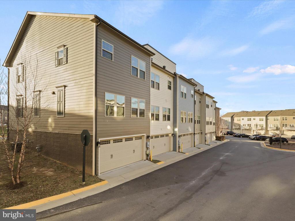 2127 Hemlock Bay Rd, Dumfries, VA 22026 Townhome Rentals in Dumfries VA