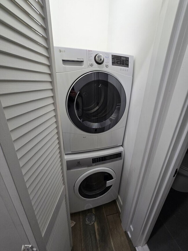 Foto del edificio - 811 S 5th St