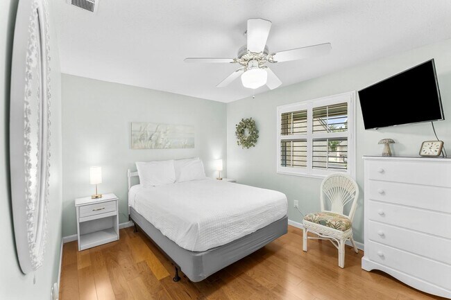 Foto del edificio - 222 White Sandy Dr