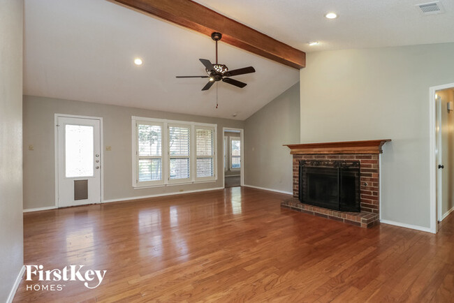 Building Photo - 1311 Bluebonnet Trail