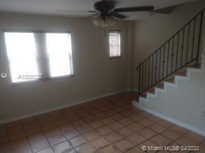 Foto principal - 3015 Virginia St