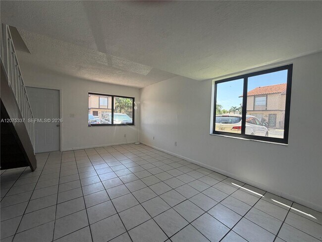 Foto del edificio - 4106 W 11th Ct