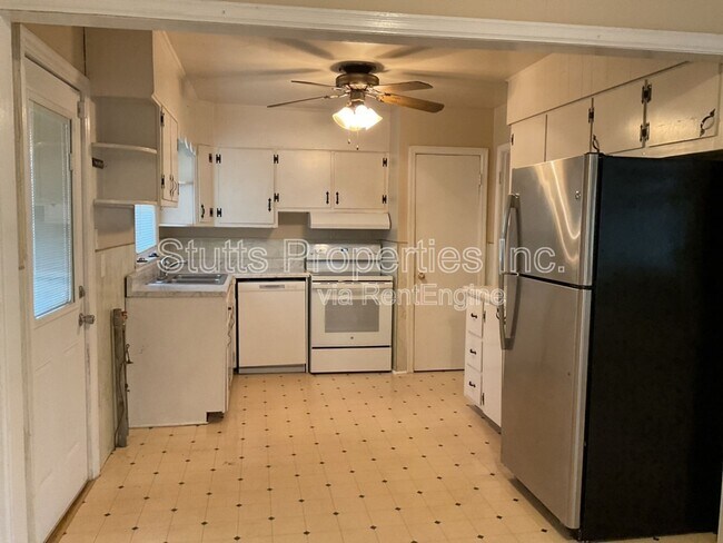 Foto del edificio - 3407 Pine Cir