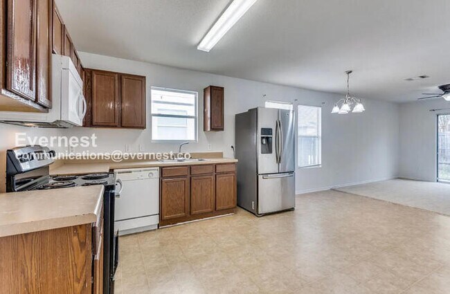 Foto del edificio - 5636 Liberton Ln