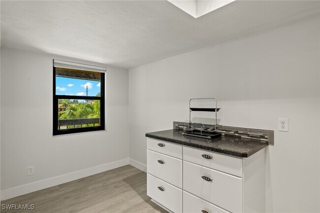 Building Photo - 6142 Whiskey Creek Dr